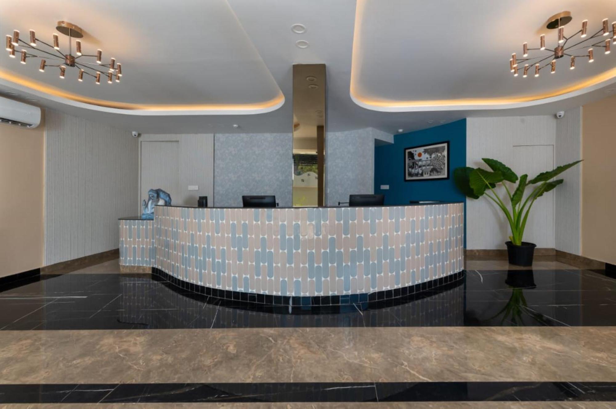 Hotel Grand Continent Morjim Exterior foto